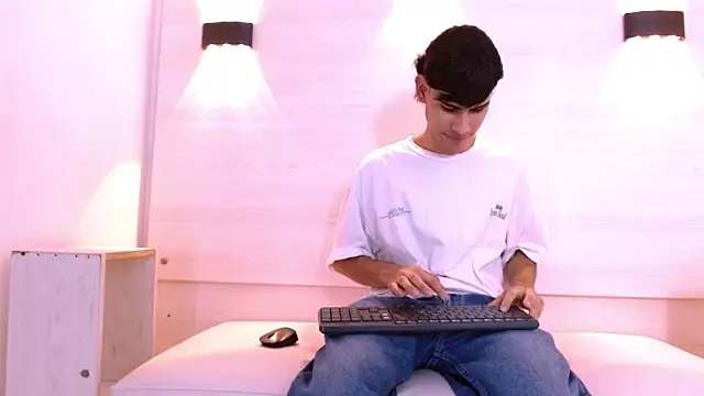 KevinBrooks  online show from 02.01.26