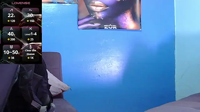 Snapshot of ValenttinaSex1 chatting on 01.17.26 ValenttinaSex1 online show from 01.17.26