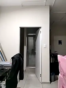 Snapshot of Bra-G chatting on 02.04.26 Bra-G online show from 02.04.26