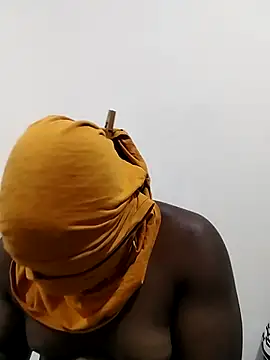 Snapshot of Bra-G chatting on 02.18.26 Bra-G online show from 02.18.26