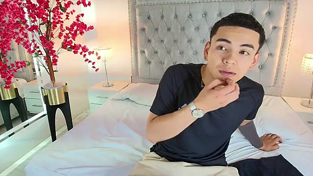 Snapshot of Jaden_and_sofia chatting on 01.18.26 Jaden and sofia online show from 01.18.26