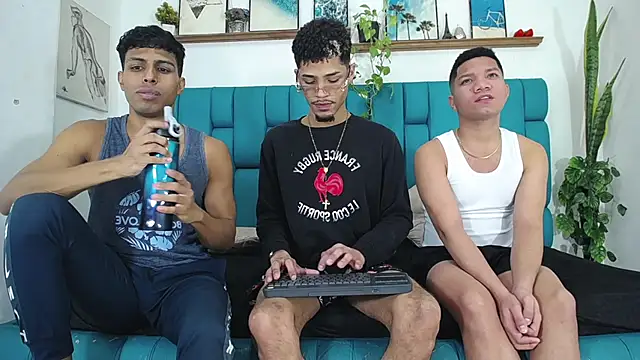 Interracial Snow Bunny online show from 05.07.26