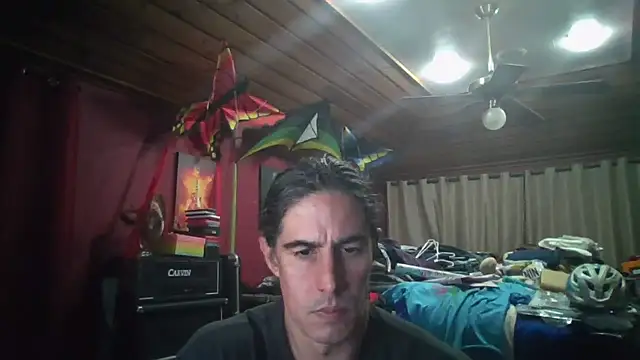 Snapshot of koolchillfun696969 chatting on 12.23.25 koolchillfun696969 online show from 12.23.25