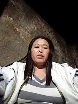 dakota-kis online show from 03.04.26