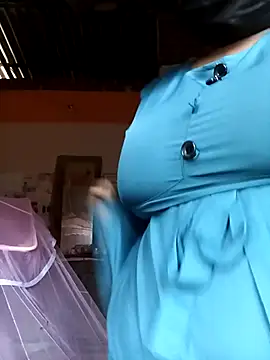 Snapshot of fingerbit07 chatting on 02.28.26 fingerbit07 online show from 02.28.26