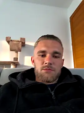 Benjamiinlt online show from 04.28.26