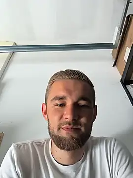 Benjamiinlt online show from 06.14.26