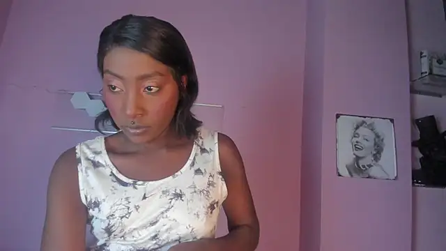 Snapshot of Isaa_jonnes_ chatting on 01.14.26 Isaa jonnes online show from 01.14.26