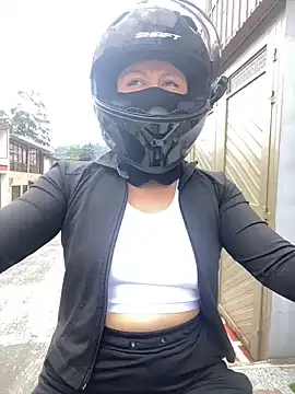 Scarlet auraa online show from 07.06.26