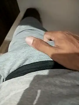 Snapshot of vitorpau22cm chatting on 02.02.26 vitorpau22cm online show from 02.02.26