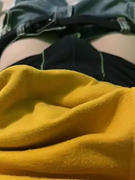 Snapshot of sexyschiavo chatting on 02.15.26 sexyschiavo online show from 02.15.26