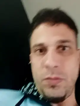 Snapshot of obediente23 chatting on 01.12.26 obediente23 online show from 01.12.26