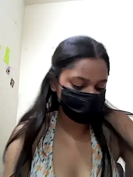 Snapshot of sexyyy_sonia chatting on 06.14.26 sexyyy sonia online show from 06.14.26