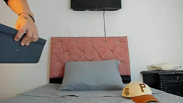 Snapshot of Liam_saint chatting on 01.08.26 Liam saint online show from 01.08.26