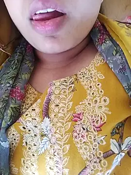 Snapshot of hot_girl_suman chatting on 02.08.26 hot girl suman online show from 02.08.26