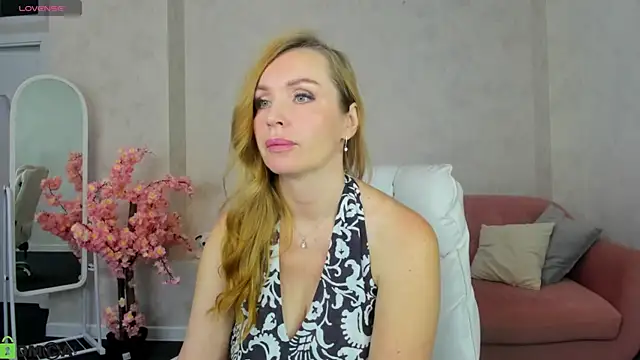 Marie Hayes online show from 06.08.26
