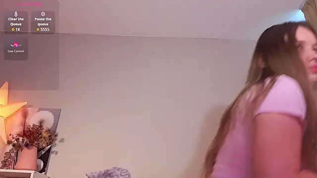 SmolCutie online show from 07.23.26