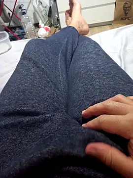 Snapshot of Henrytsuzuki chatting on 01.06.26 Henrytsuzuki online show from 01.06.26