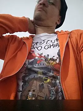 Snapshot of Henrytsuzuki chatting on 01.09.26 Henrytsuzuki online show from 01.09.26