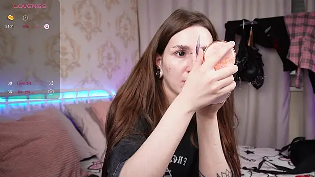 Alice Goth online show from 01.19.26