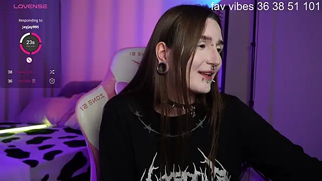 Snapshot of Alice_Goth chatting on 07.02.26 Alice Goth online show from 07.02.26