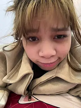 Snapshot of Fox_small chatting on 01.12.26 Fox small online show from 01.12.26