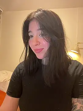Snapshot of evelynrosess1 chatting on 06.22.26 evelynrosess1 online show from 06.22.26