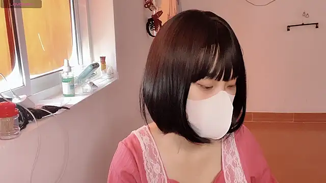 Snapshot of Tieu-May chatting on 02.03.26 Tieu-May online show from 02.03.26