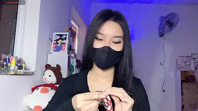 Tieu-May online show from 04.25.26