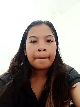 Snapshot of Hot_zoey05 chatting on 01.13.26 Hot zoey05 online show from 01.13.26