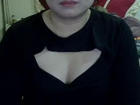 Snapshot of Sarah_no_land chatting on 01.10.26 Sarah no land online show from 01.10.26