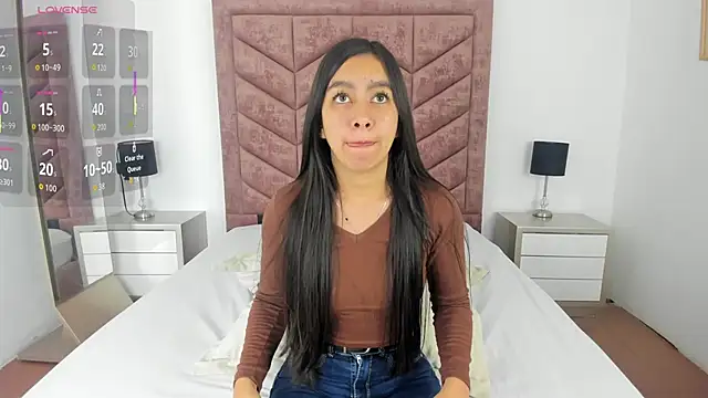 Snapshot of Zara_Cardona chatting on 01.18.26 Zara Cardona online show from 01.18.26