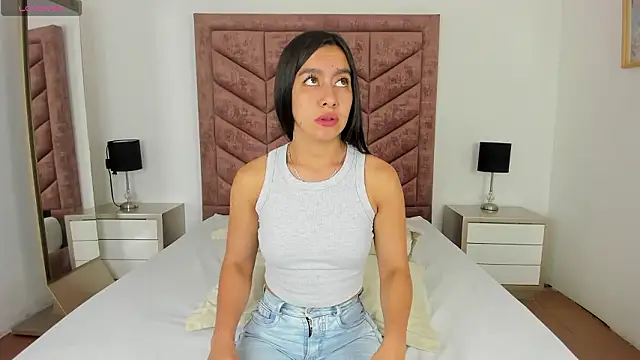 Snapshot of Zara_Cardona chatting on 01.19.26 Zara Cardona online show from 01.19.26