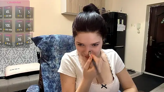 Snapshot of RiaDendy chatting on 02.17.26 RiaDendy online show from 02.17.26