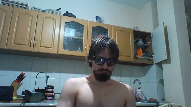 Snapshot of KaelNox chatting on 07.05.26 KaelNox online show from 07.05.26