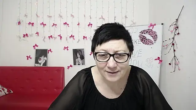 EmilyL0ve online show from 02.22.26