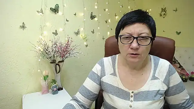 EmilyL0ve online show from 04.21.26