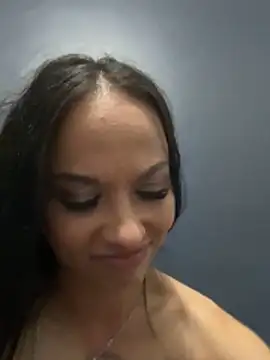 Snapshot of HyaraMoon chatting on 02.17.26 HyaraMoon online show from 02.17.26