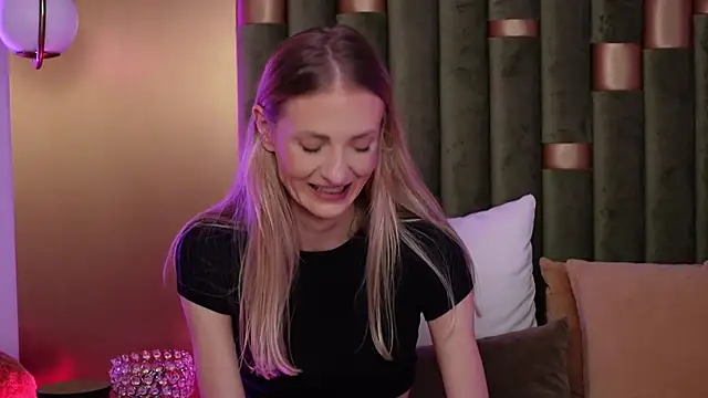 AmeliaAngel online show from 11.23.25