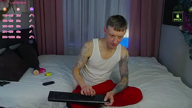 Snapshot of Jamie_Inked chatting on 01.10.26 Jamie Inked online show from 01.10.26