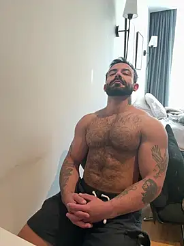 Snapshot of miniman99 chatting on 01.11.26 miniman99 online show from 01.11.26