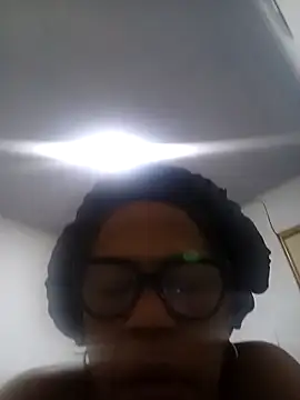 Snapshot of IIv0ryN0IIReX-XX chatting on 02.13.26 IIv0ryN0IIReX-XX online show from 02.13.26