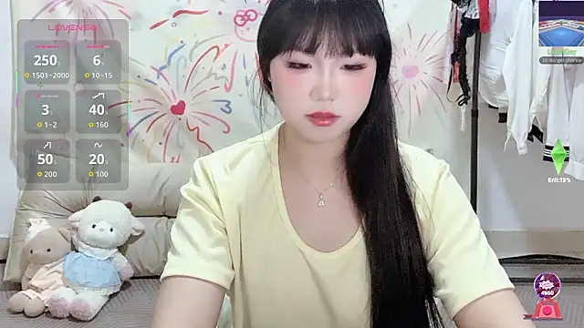 xiaoguai99 online show from 05.05.26