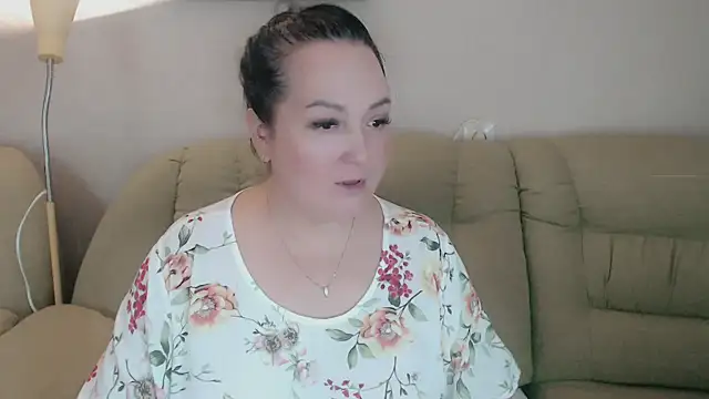 infinity loveliness online show from 10.11.25