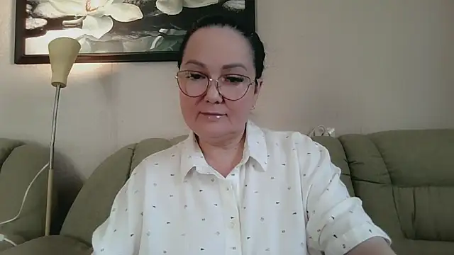Snapshot of infinity_loveliness chatting on 05.18.26 infinity loveliness online show from 05.18.26