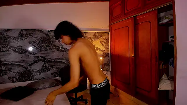 Im FelixHunter online show from 05.19.26