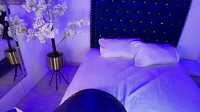 Snapshot of Hannah_andrews chatting on 02.02.26 Hannah andrews online show from 02.02.26