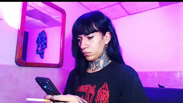 Snapshot of jazmin_wolf chatting on 01.11.26 jazmin wolf online show from 01.11.26