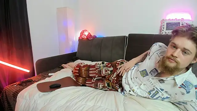 Snapshot of Lev_Miller chatting on 01.12.26 Lev Miller online show from 01.12.26