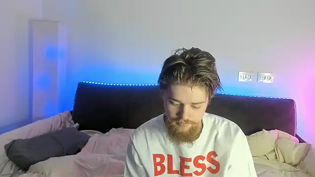 Snapshot of Lev_Miller chatting on 02.19.26 Lev Miller online show from 02.19.26